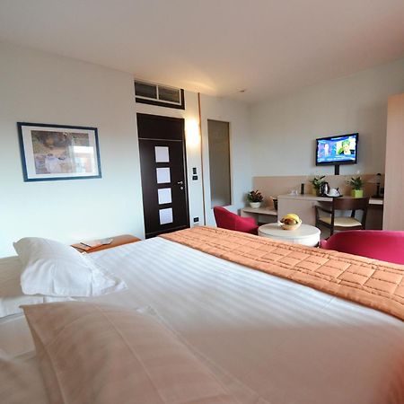 Hotel Donatello Ίμολα Εξωτερικό φωτογραφία