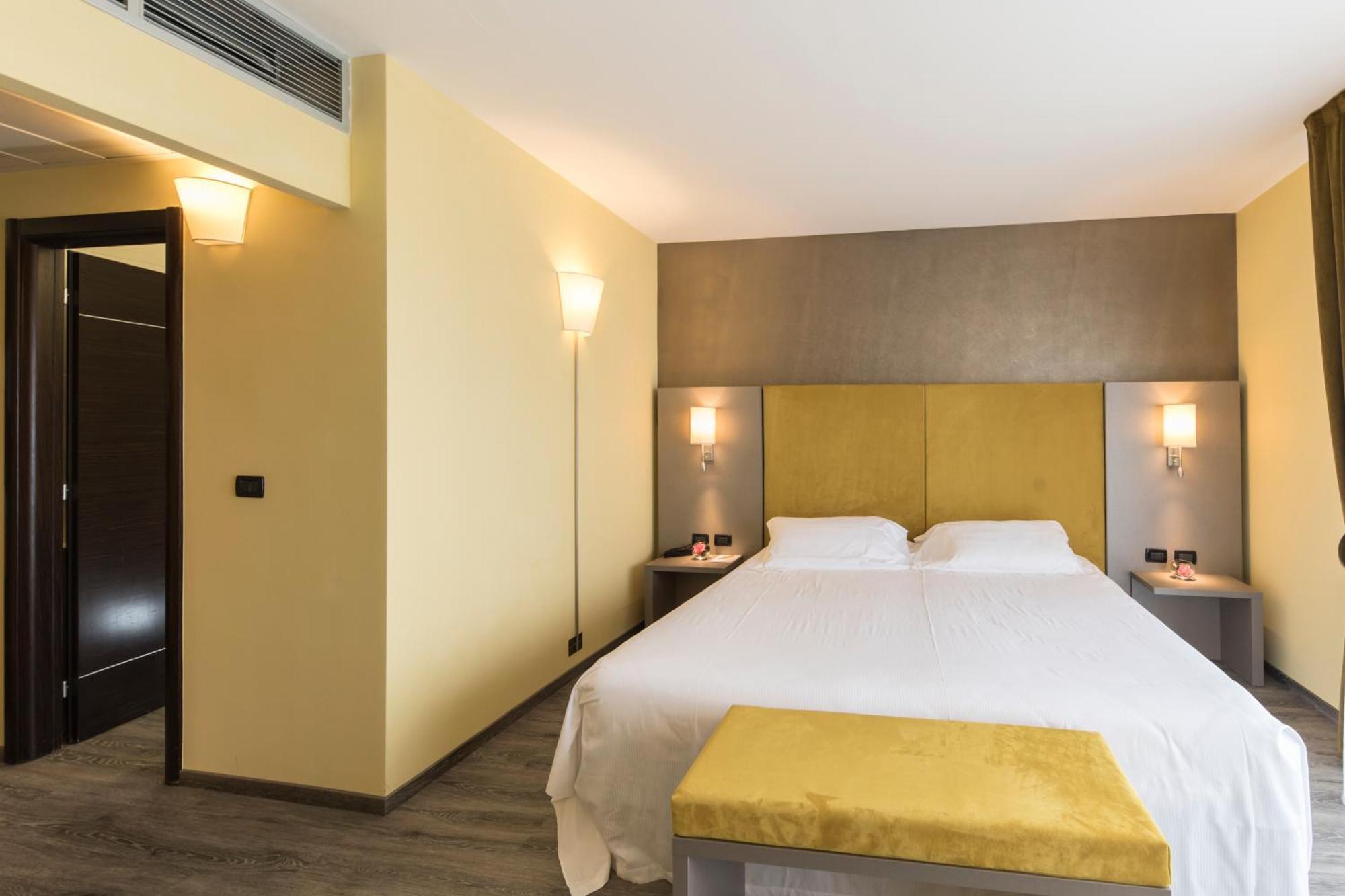 Hotel Donatello Ίμολα Εξωτερικό φωτογραφία