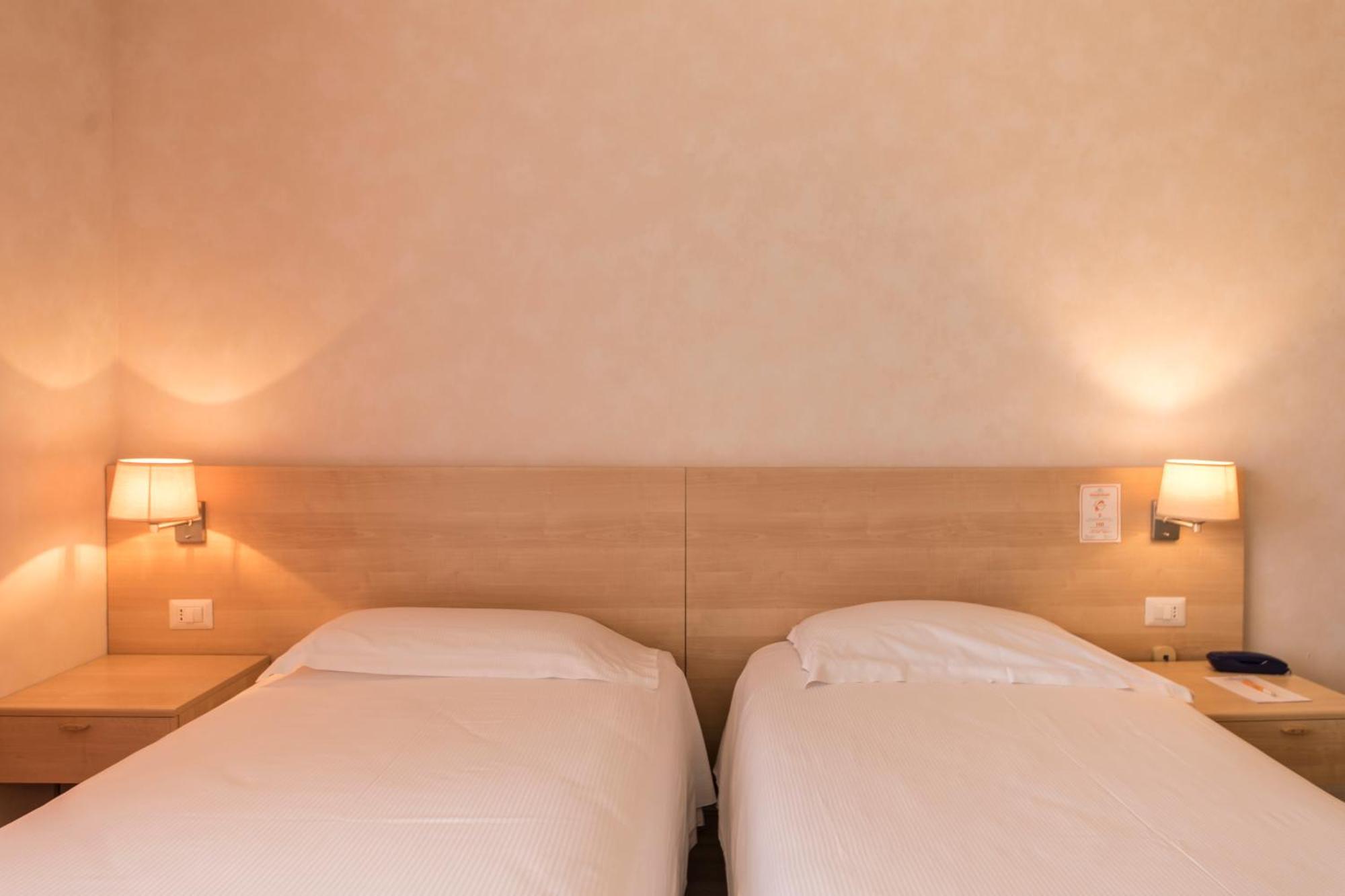 Hotel Donatello Ίμολα Εξωτερικό φωτογραφία