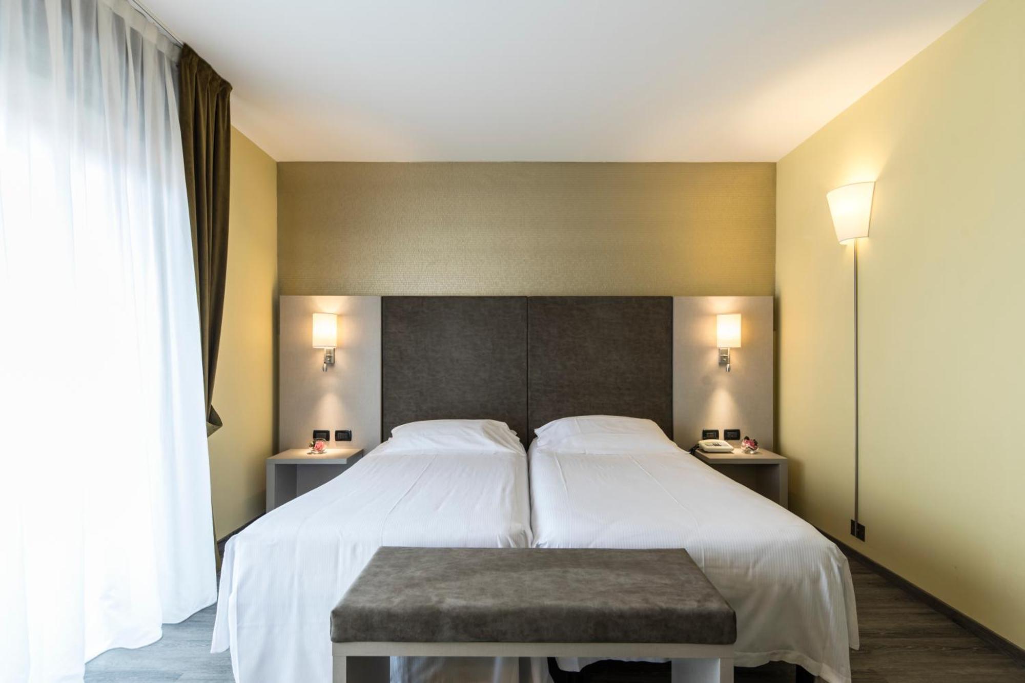 Hotel Donatello Ίμολα Εξωτερικό φωτογραφία