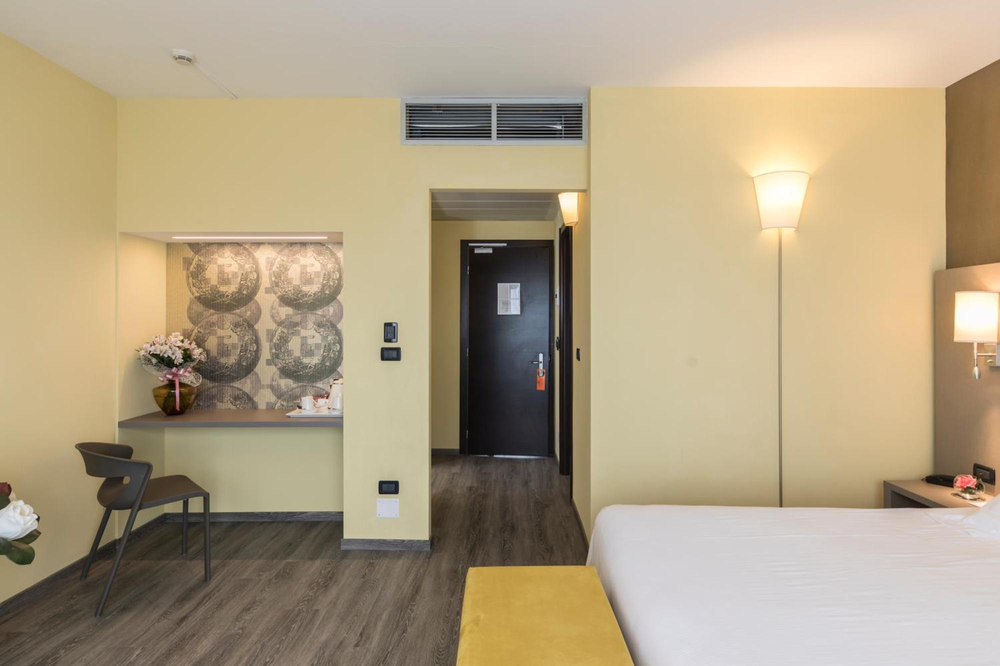 Hotel Donatello Ίμολα Εξωτερικό φωτογραφία