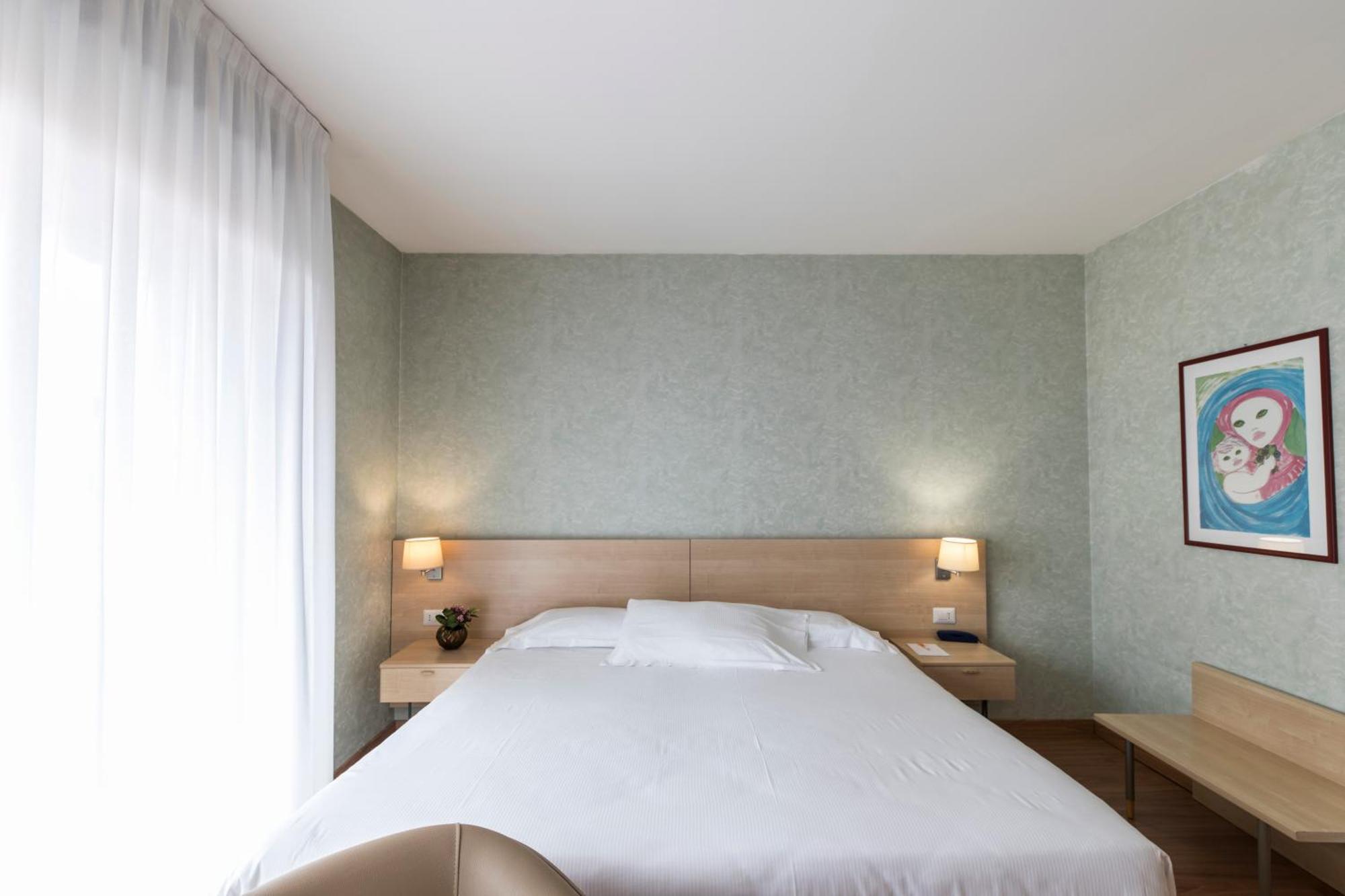 Hotel Donatello Ίμολα Εξωτερικό φωτογραφία