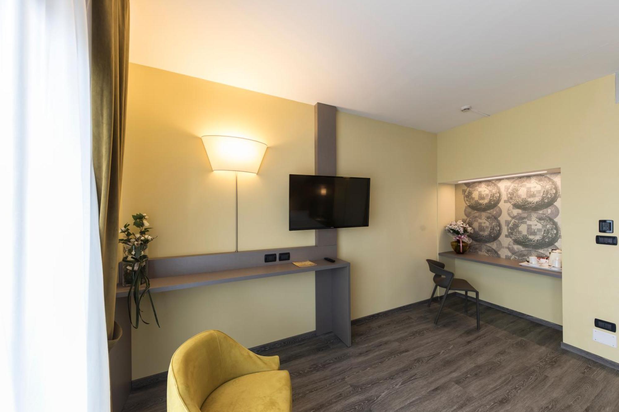 Hotel Donatello Ίμολα Εξωτερικό φωτογραφία