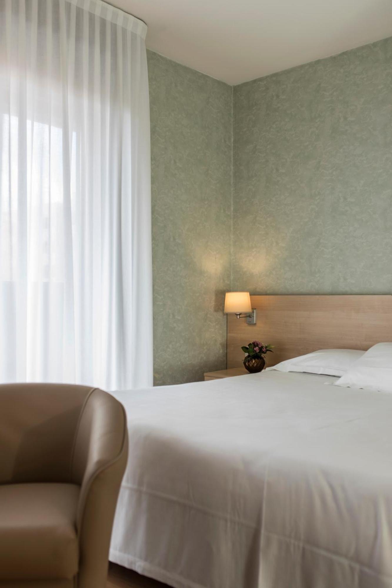 Hotel Donatello Ίμολα Εξωτερικό φωτογραφία