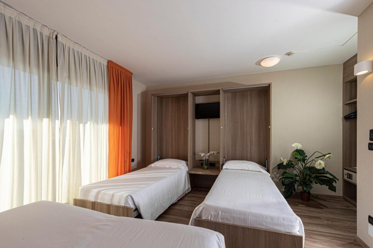 Hotel Donatello Ίμολα Εξωτερικό φωτογραφία