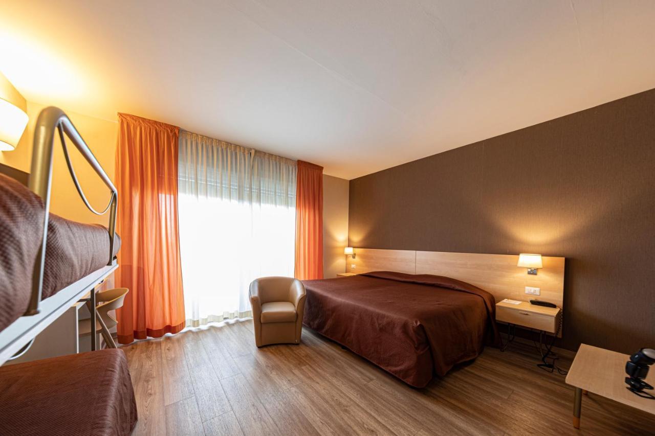 Hotel Donatello Ίμολα Εξωτερικό φωτογραφία