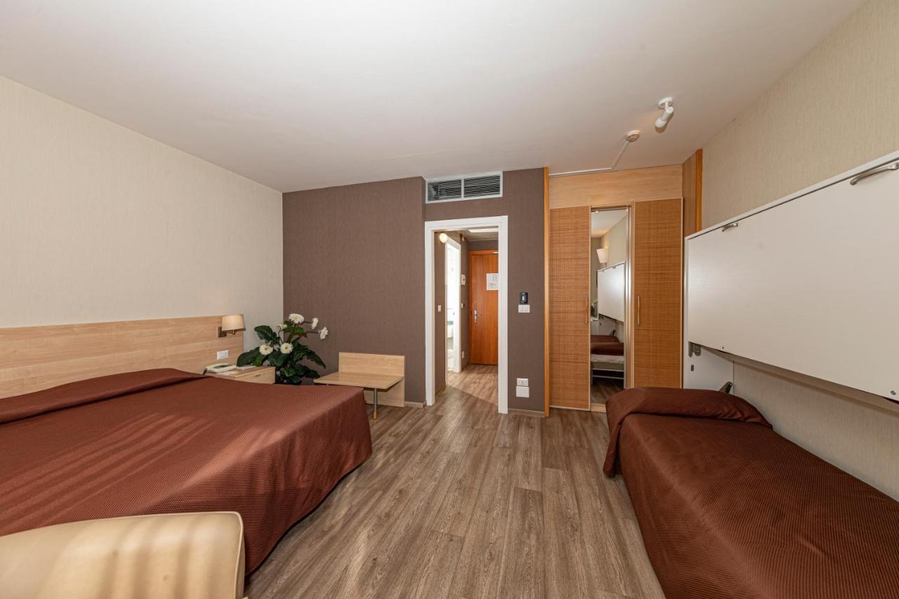 Hotel Donatello Ίμολα Εξωτερικό φωτογραφία